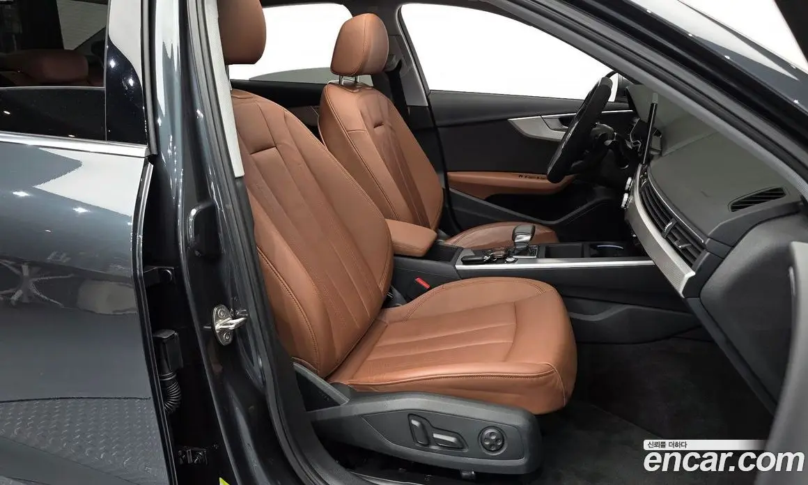 Audi A4 2023 2.0 автомат (гидро), фото 11