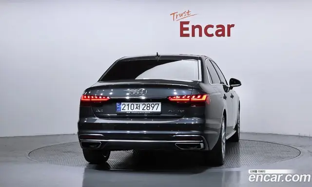Audi A4 2023 2.0 автомат (гидро), миниатюра 4