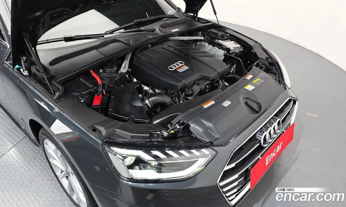 Audi A4 2023 2.0 автомат (гидро), фото 6