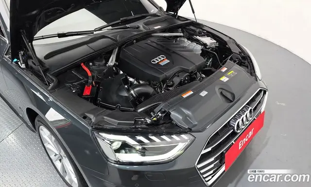 Audi A4 2023 2.0 автомат (гидро), миниатюра 6
