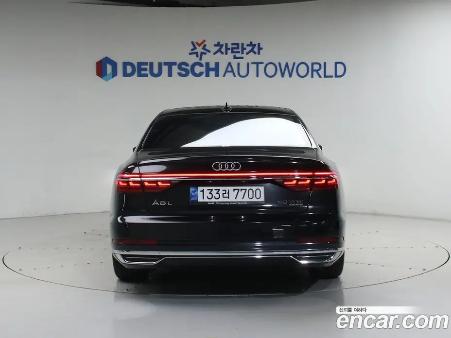 Audi A8 2021 4.0 автомат (гидро), фото 4