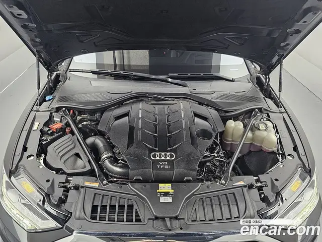 Audi A8 2021 4.0 автомат (гидро), миниатюра 6