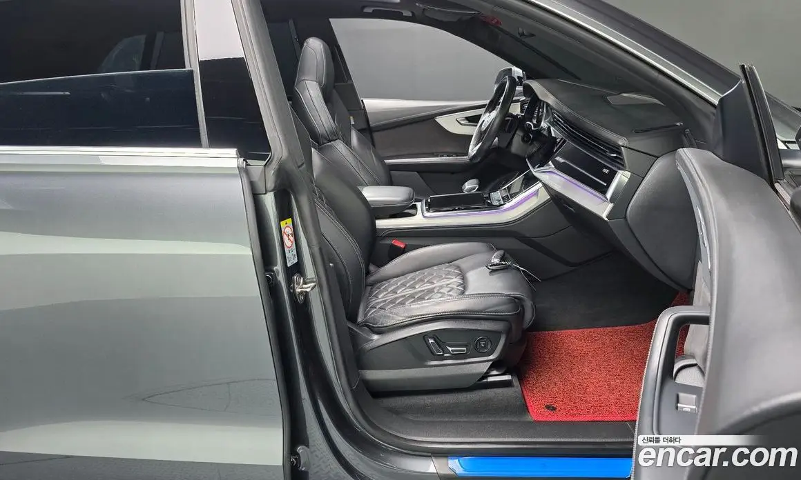Audi Q8 2021 3.0 автомат (гидро), фото 16