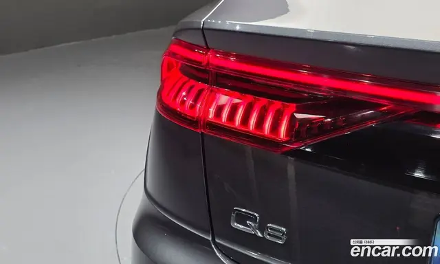 Audi Q8 2021 3.0 автомат (гидро), миниатюра 9