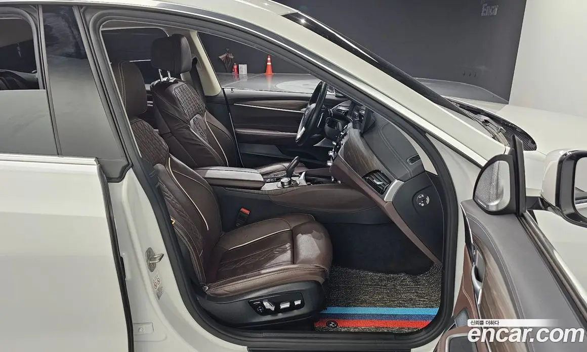 BMW 6 серия 2022 3.0 автомат (гидро), фото 16