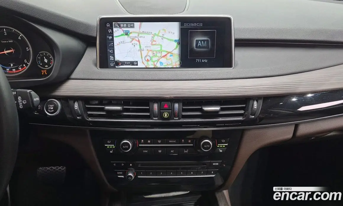 BMW X5 2017 3.0 автомат (гидро), фото 13