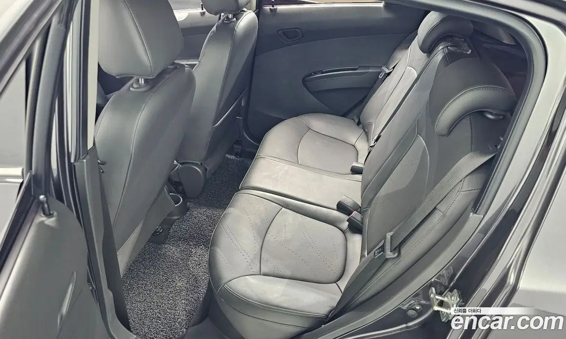 Chevrolet Spark 2015 1.0 автомат (гидро), фото 11