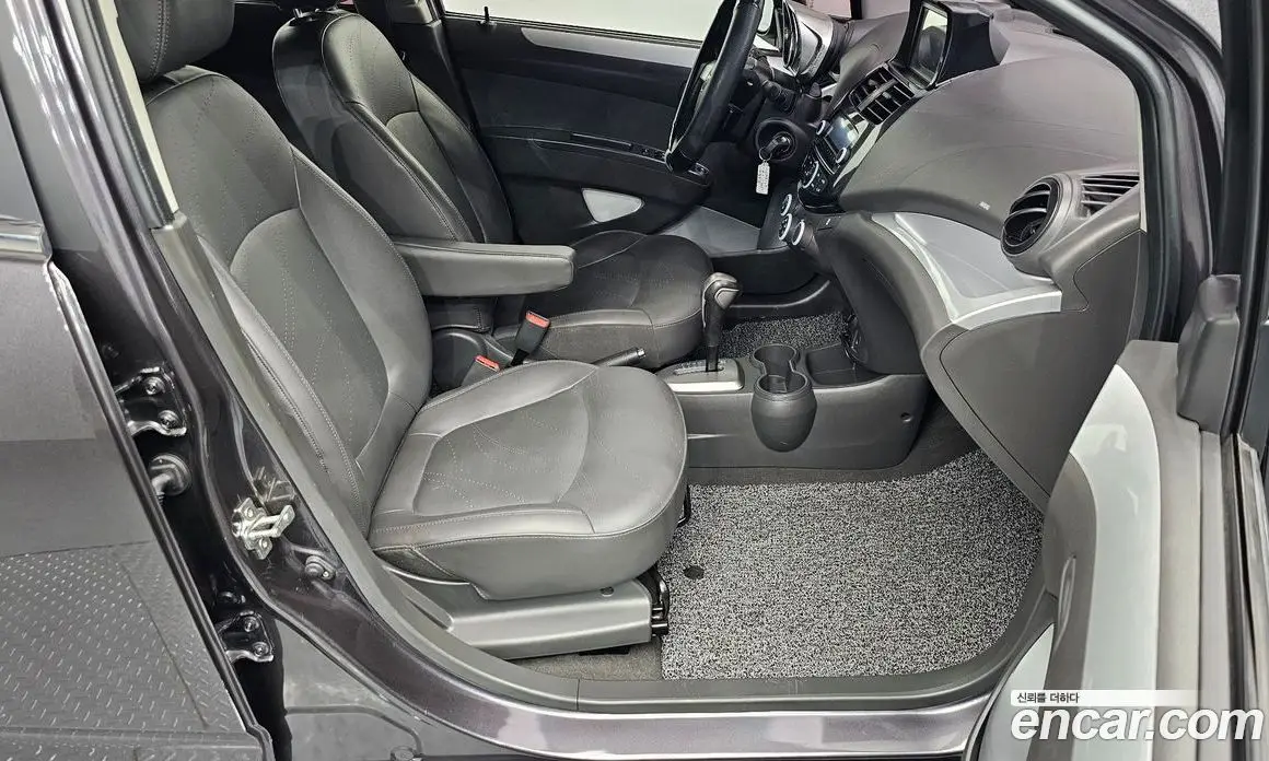 Chevrolet Spark 2015 1.0 автомат (гидро), фото 12