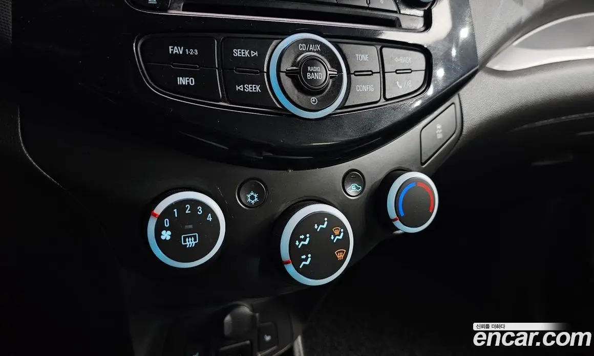 Chevrolet Spark 2015 1.0 автомат (гидро), фото 19