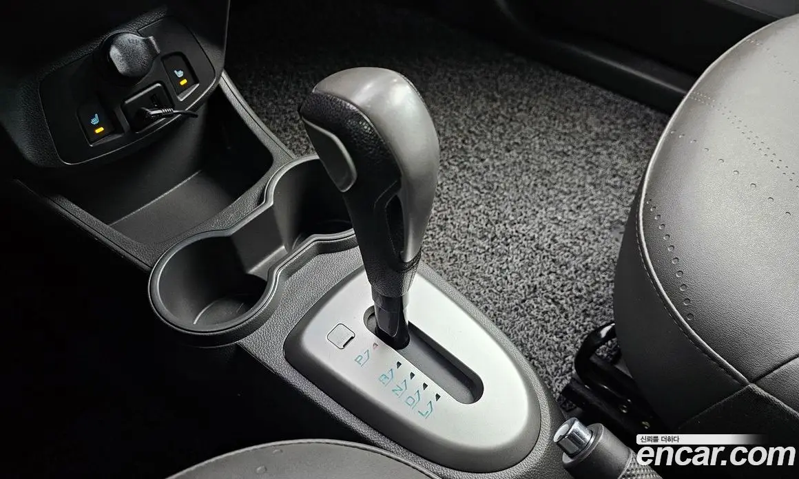 Chevrolet Spark 2015 1.0 автомат (гидро), фото 9