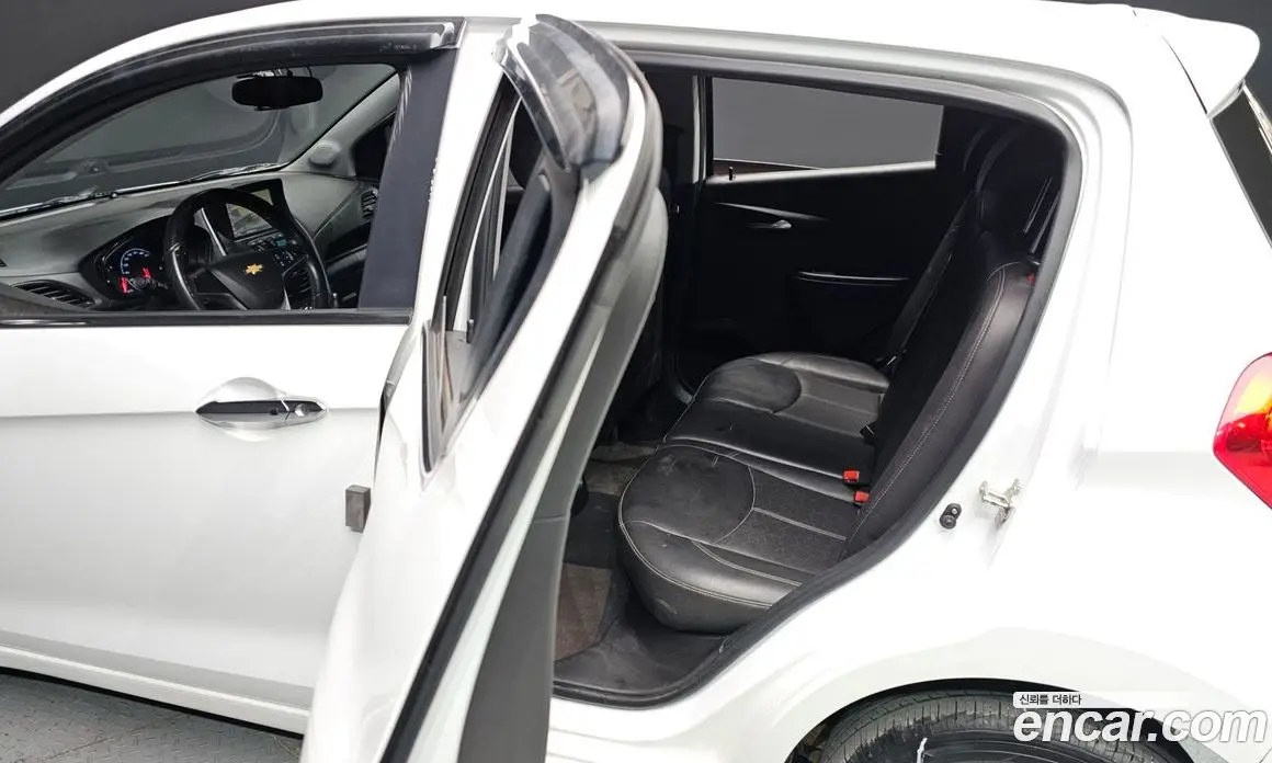 Chevrolet Spark 2015 1.0 автомат (гидро), фото 13