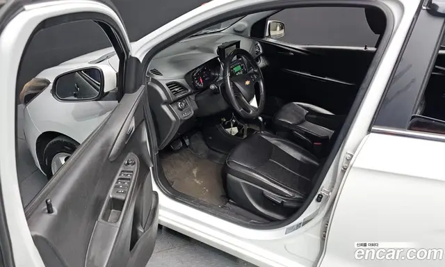 Chevrolet Spark 2015 1.0 автомат (гидро), миниатюра 10