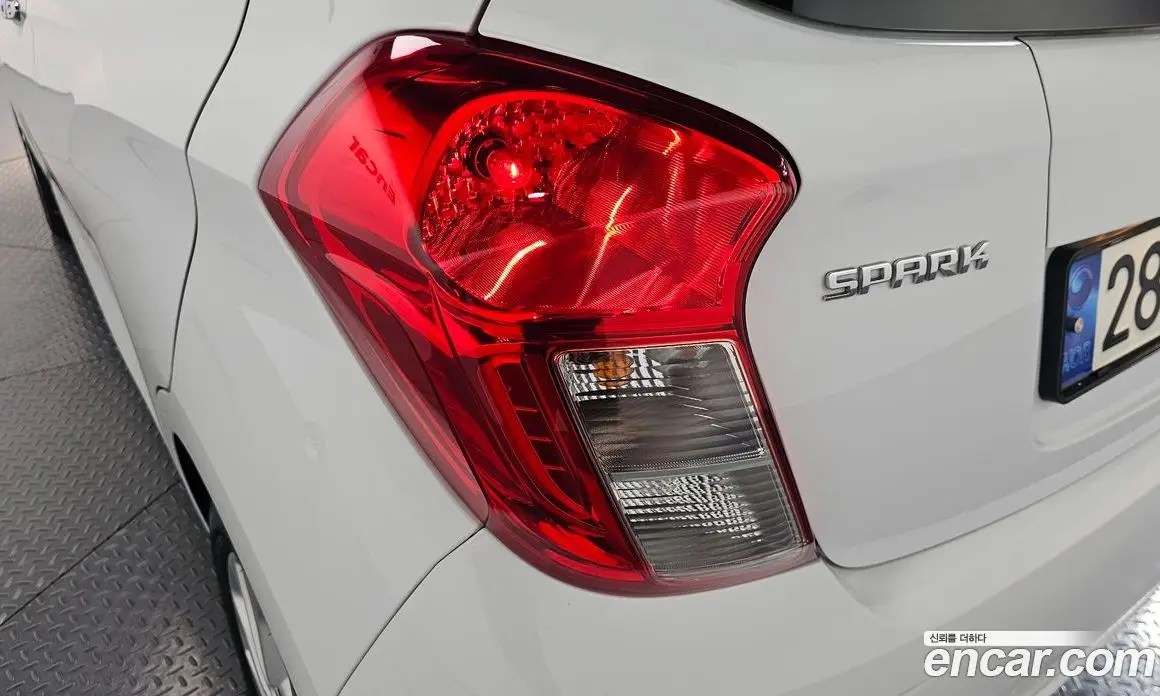 Chevrolet Spark 2021 1.0 автомат (гидро), фото 9