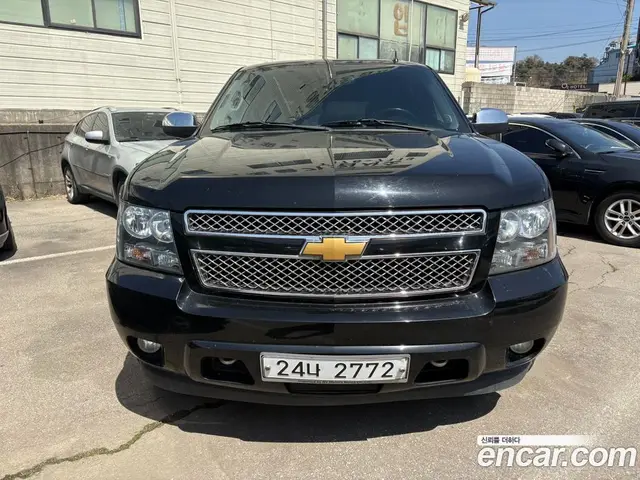 Chevrolet Surburban, 2012, 210 000 км