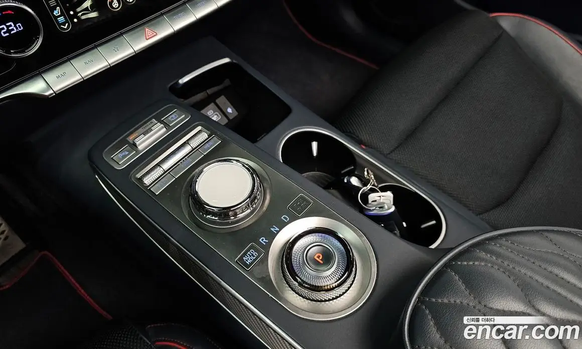 Genesis GV70 2021 2.5 автомат (гидро), фото 12