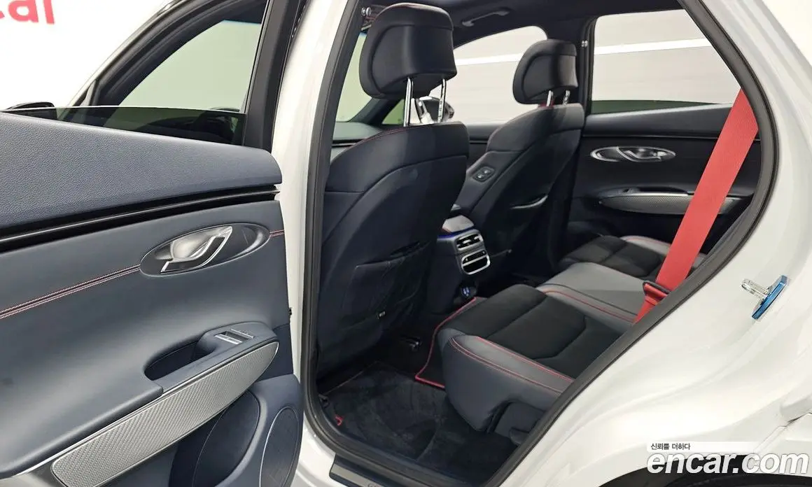 Genesis GV70 2021 2.5 автомат (гидро), фото 16