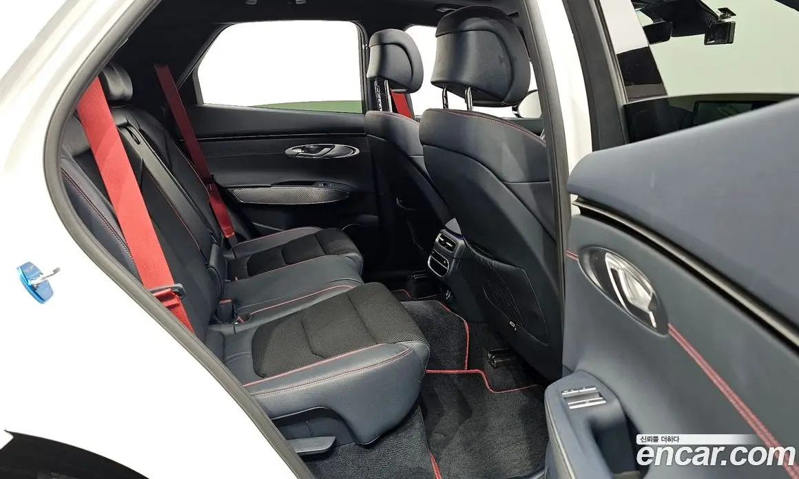 Genesis GV70 2021 2.5 автомат (гидро), фото 18