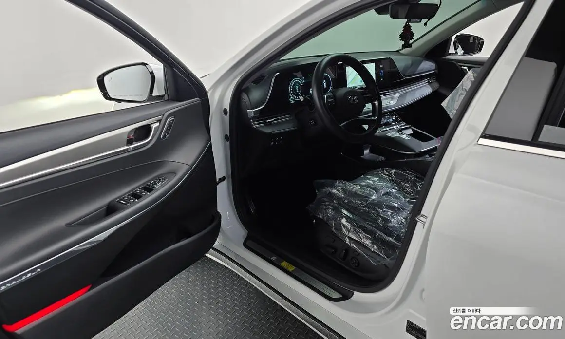 Hyundai Grandeur 2022 2.4 автомат (гидро), фото 12