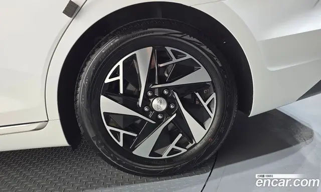 Hyundai Grandeur 2022 2.4 автомат (гидро), миниатюра 6