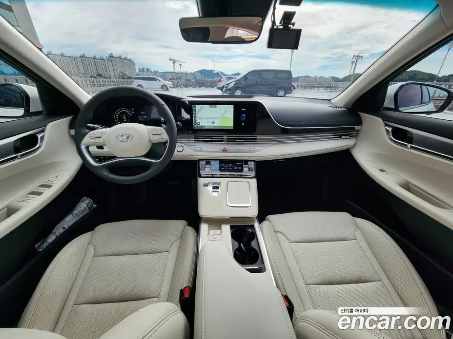 Hyundai Grandeur 2022 2.4 автомат (гидро), фото 11