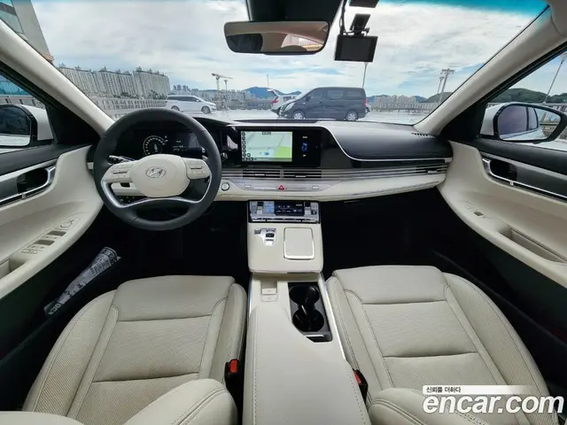 Hyundai Grandeur 2022 2.4 автомат (гидро), миниатюра 11