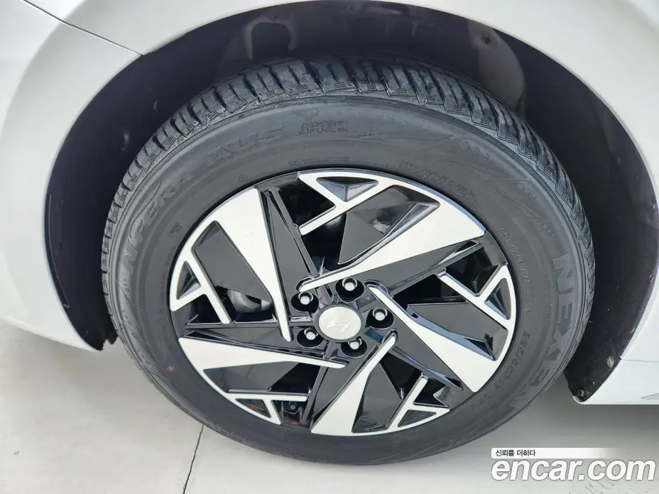 Hyundai Grandeur 2022 2.4 автомат (гидро), фото 19