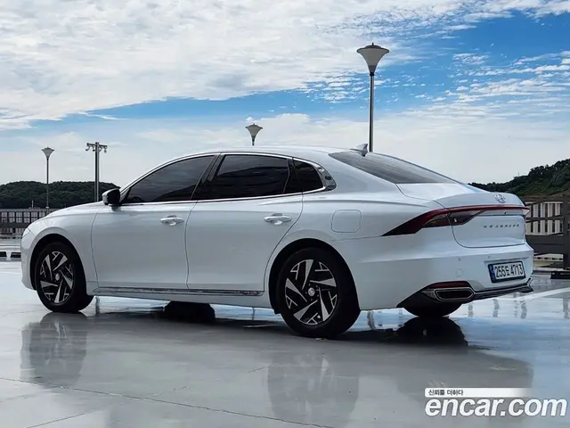 Hyundai Grandeur 2022 2.4 автомат (гидро), миниатюра 3