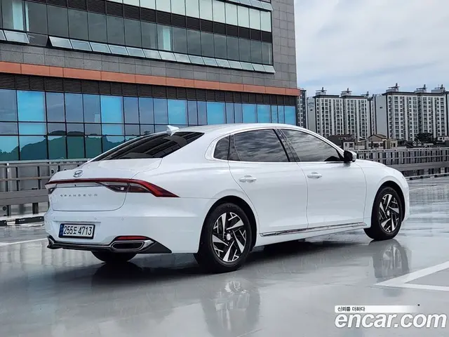Hyundai Grandeur 2022 2.4 автомат (гидро), миниатюра 5