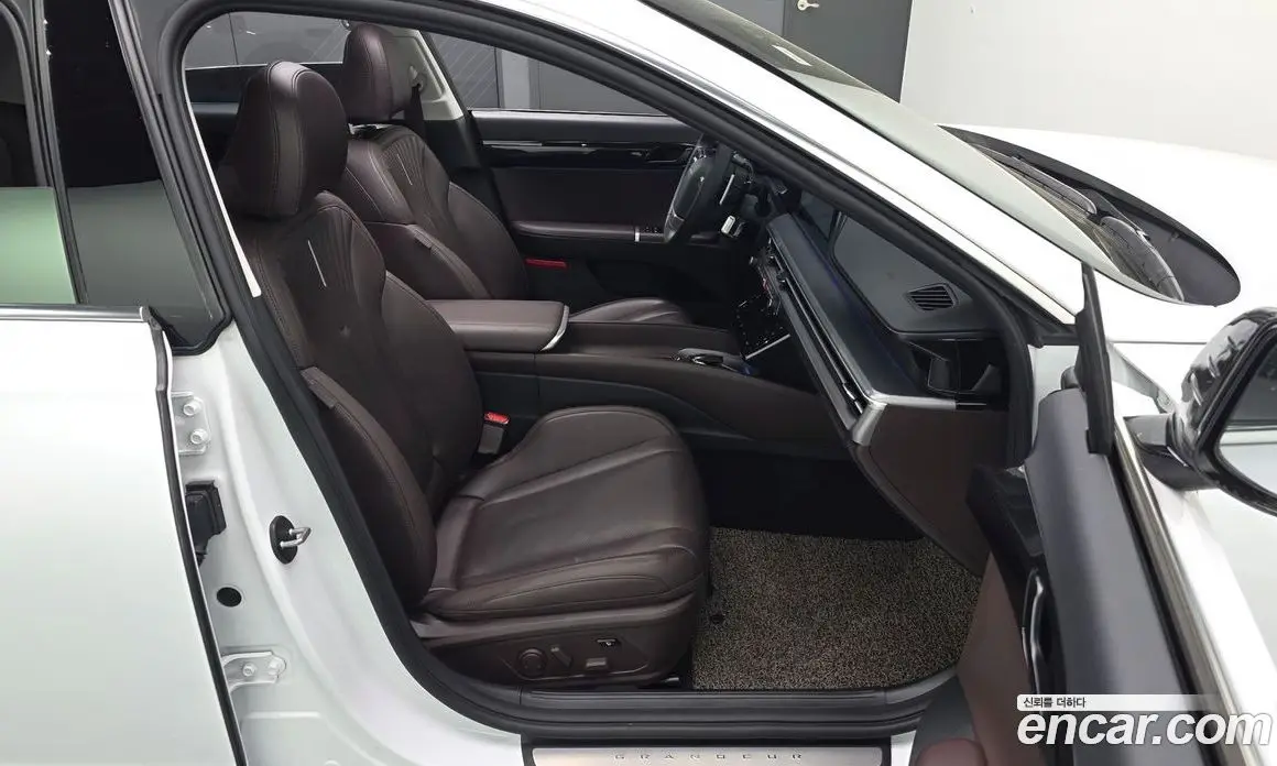 Hyundai Grandeur 2023 3.5 автомат (гидро), фото 12