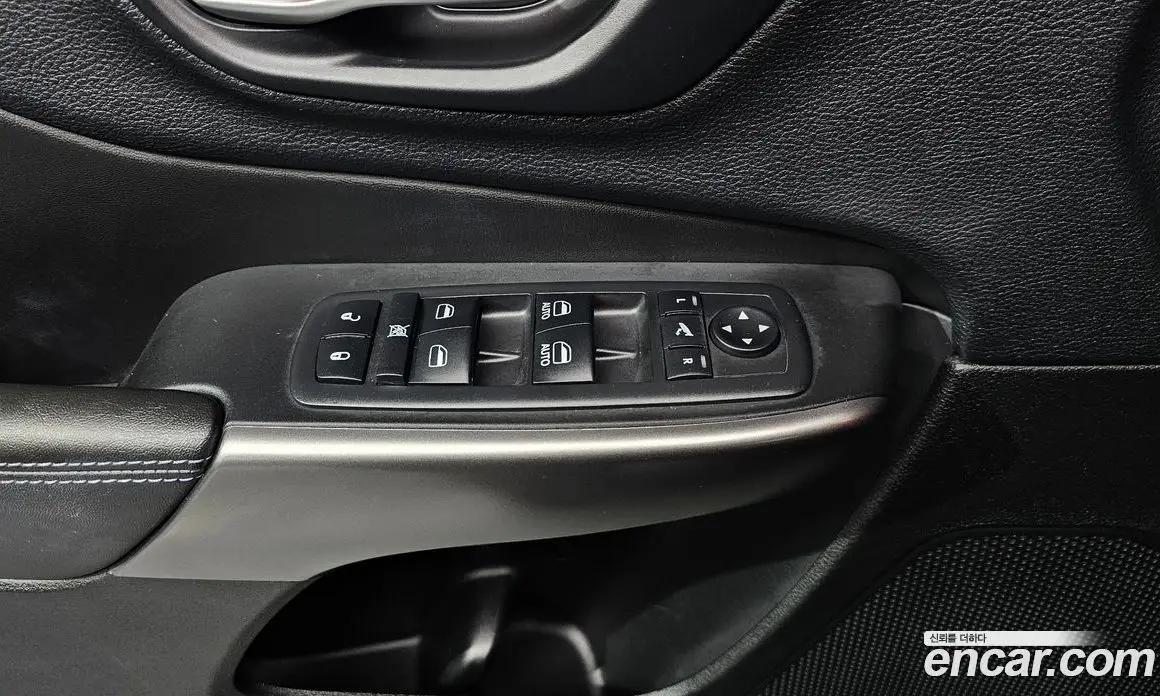 Jeep Cherokee 2019 2.4 автомат (гидро), фото 19
