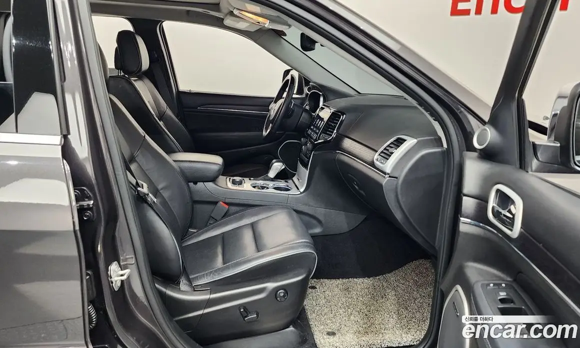 Jeep Cherokee 2019 3.6 автомат (гидро), фото 16