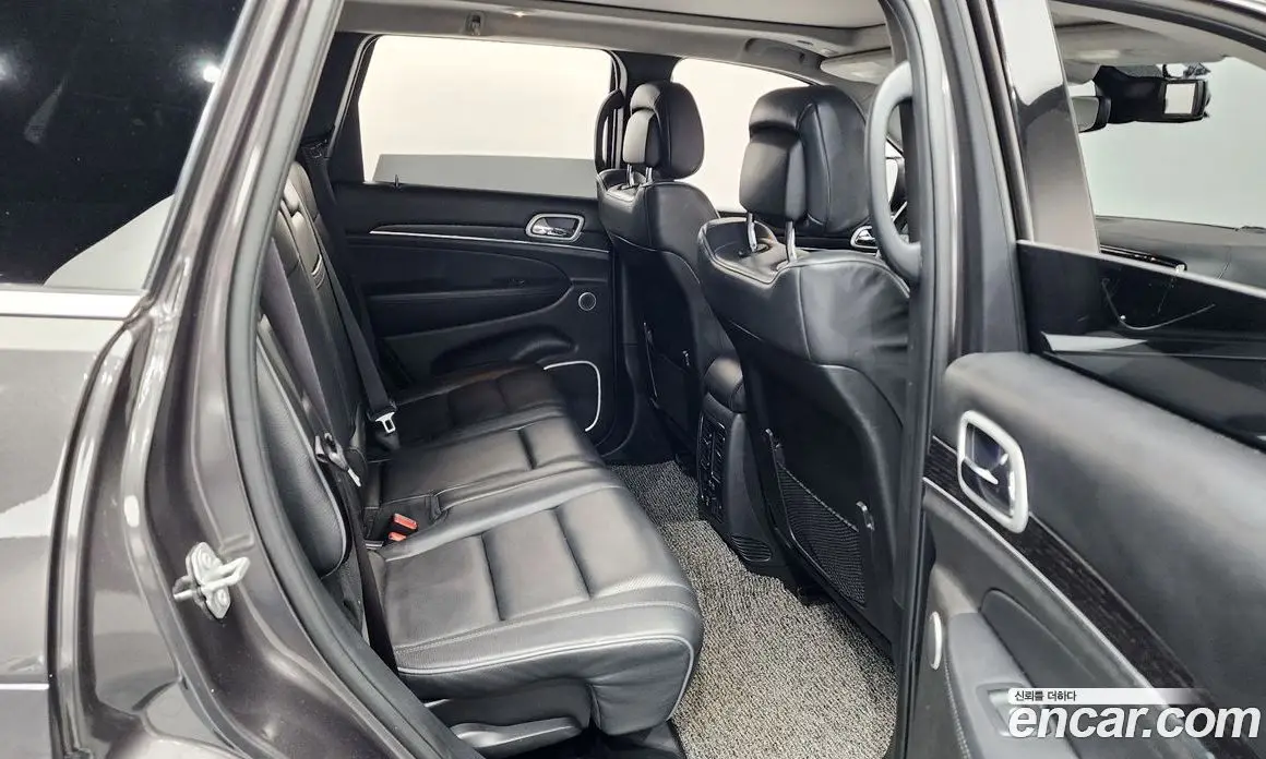 Jeep Cherokee 2019 3.6 автомат (гидро), фото 17