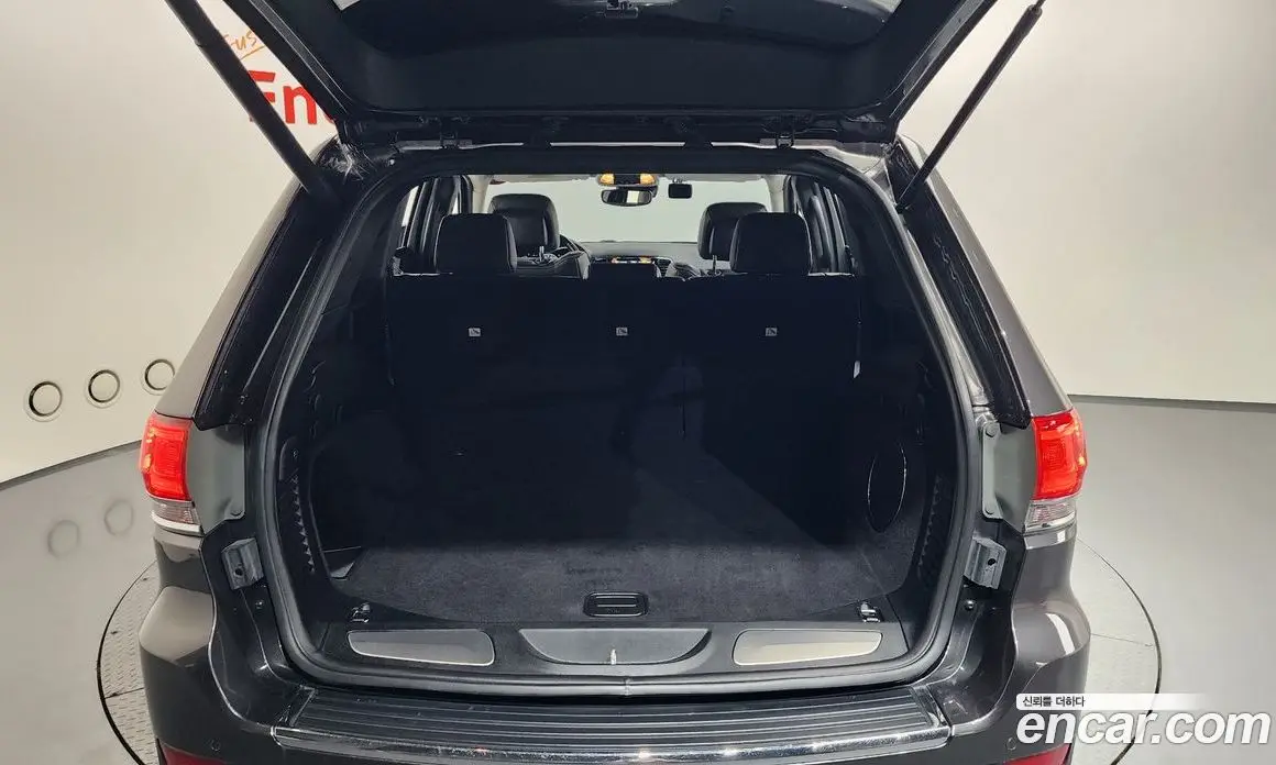 Jeep Cherokee 2019 3.6 автомат (гидро), фото 26