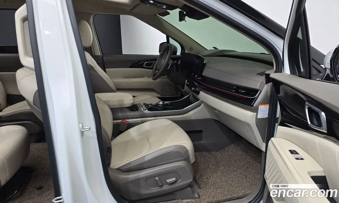 Kia Carnival 2024 1.6 автомат (гидро), фото 15