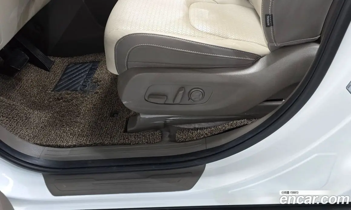 Kia Carnival 2024 1.6 автомат (гидро), фото 30