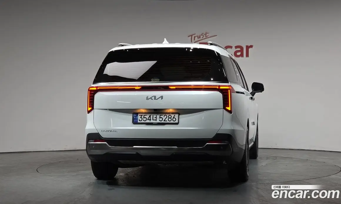 Kia Carnival 2025 3.5 автомат (гидро), фото 3