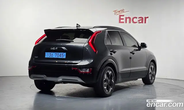 Kia Niro 2022 0.1 автомат (гидро), миниатюра 2