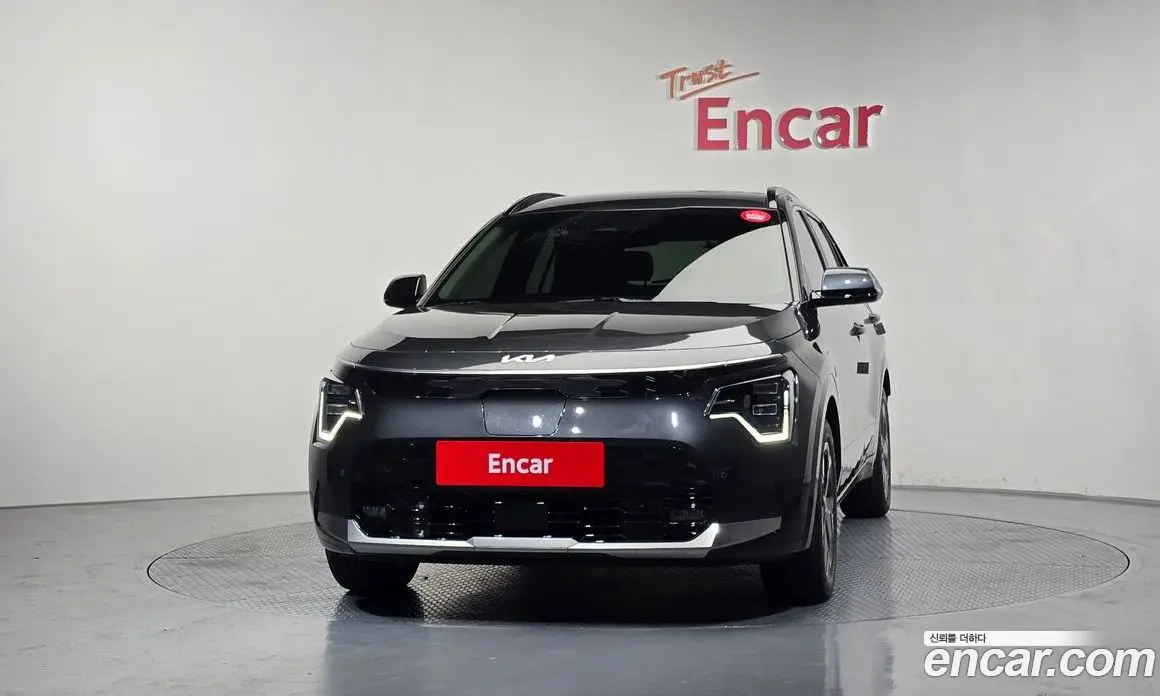 Kia Niro 2022 0.1 автомат (гидро), фото 3