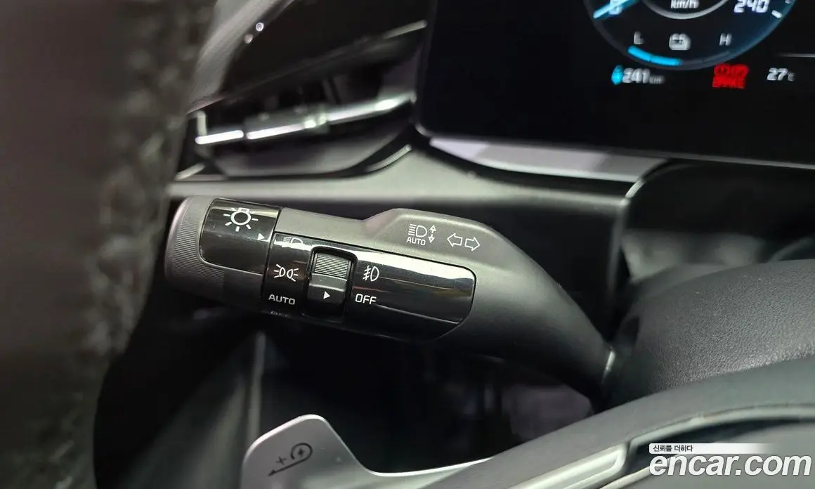 Kia Niro 2022 0.1 автомат (гидро), фото 28