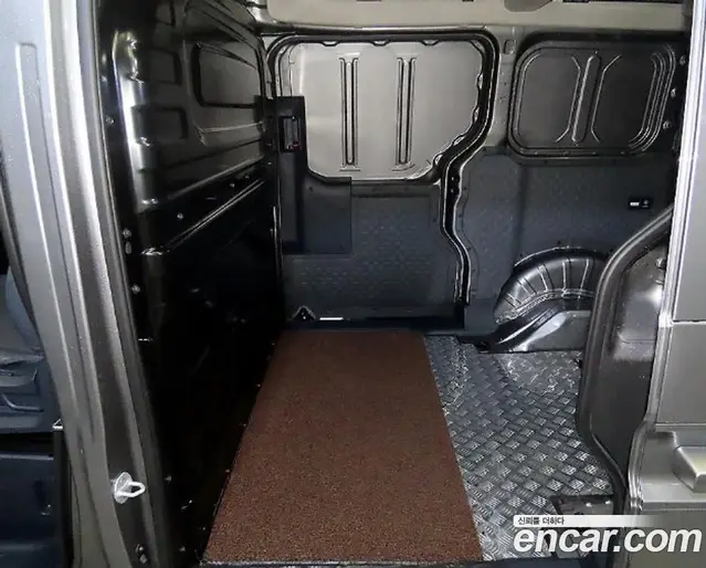 Kia PV5 2025 автомат (гидро), миниатюра 12