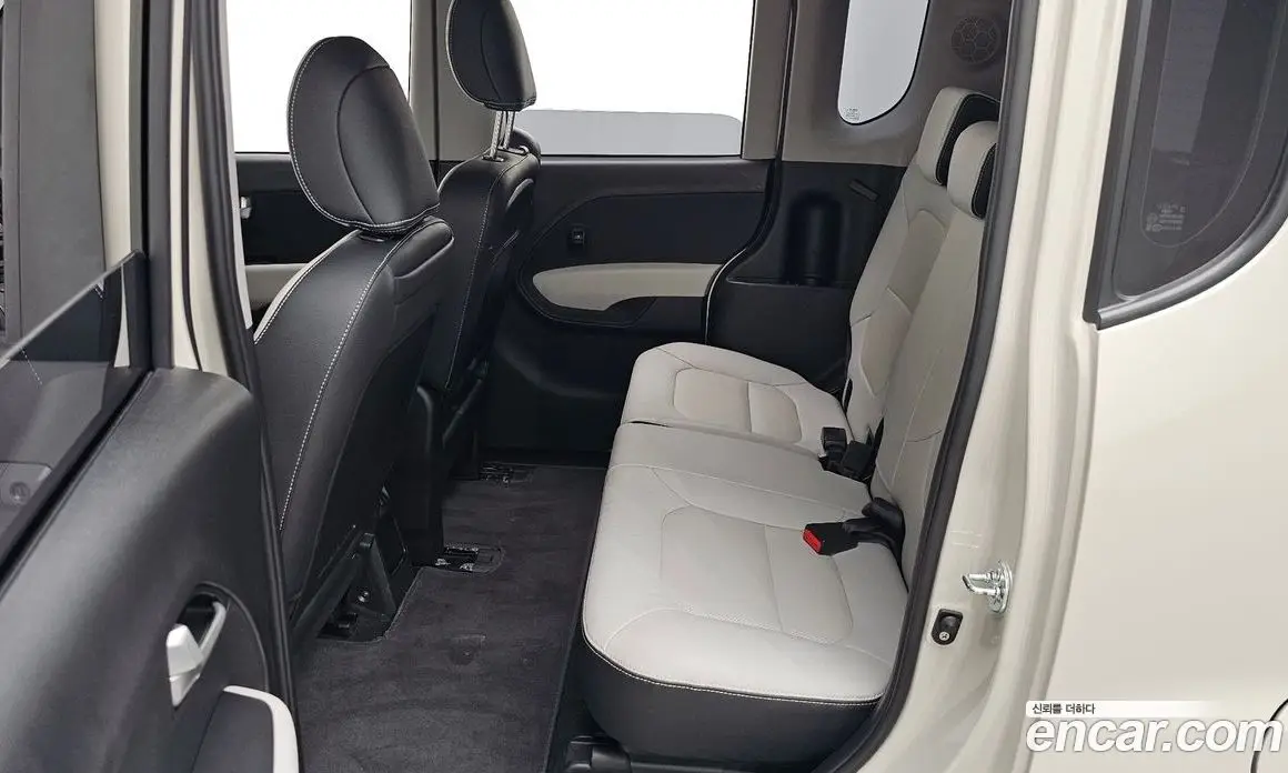 Kia Ray 2023 1.0 автомат (гидро), фото 15