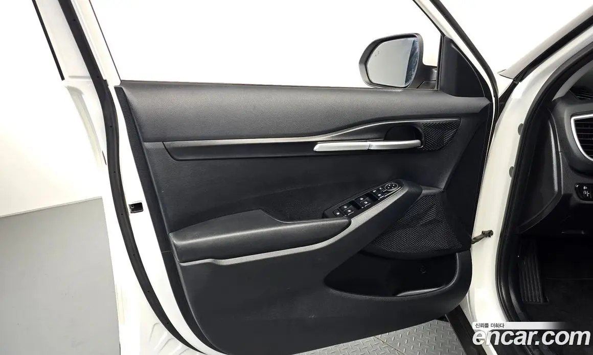 Kia Seltos 2021 1.6 автомат (гидро), фото 13