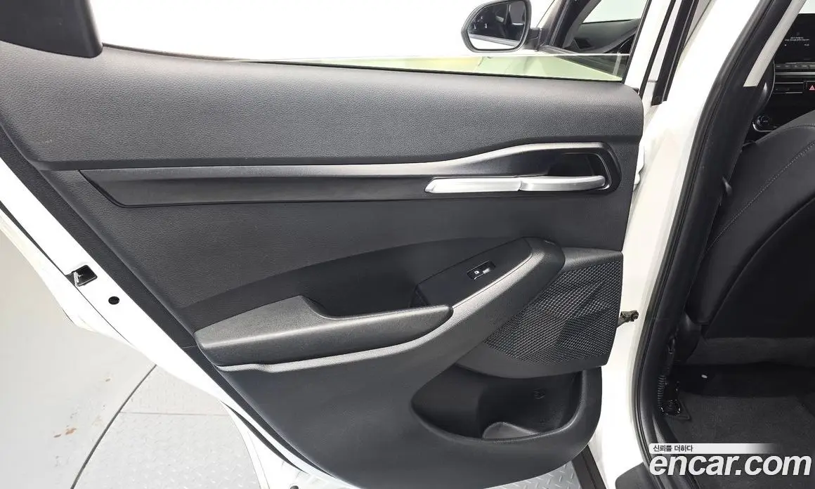 Kia Seltos 2021 1.6 автомат (гидро), фото 14