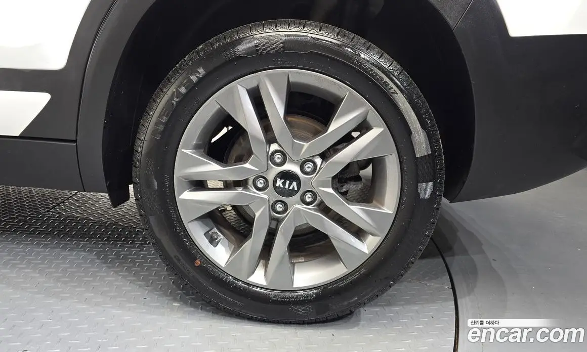 Kia Seltos 2021 1.6 автомат (гидро), фото 6