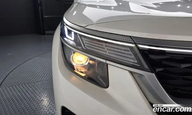 Kia Seltos 2021 1.6 автомат (гидро), миниатюра 7