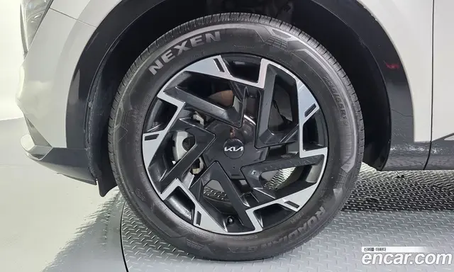 Kia Sportage 2024 1.6 автомат (гидро), миниатюра 5