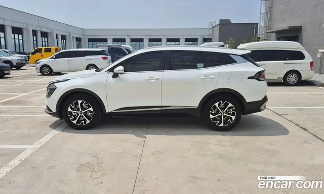 Kia Sportage 2024 1.6 автомат (гидро), миниатюра 5