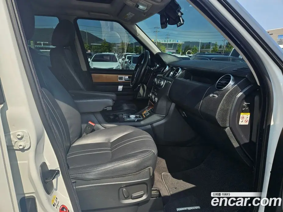 Land Rover Discovery 2014 3.0 автомат (гидро), фото 12