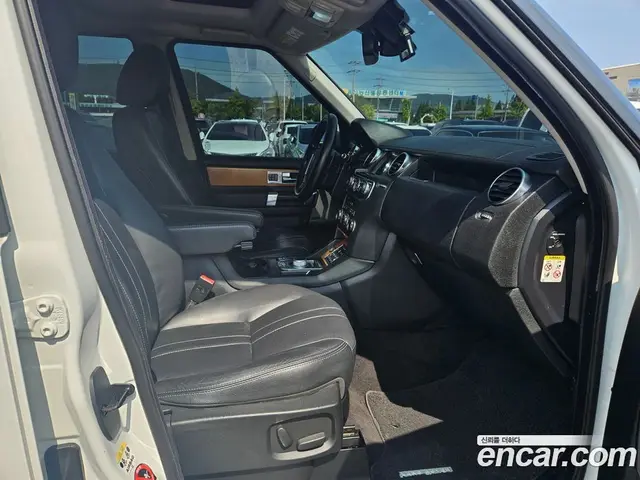 Land Rover Discovery 2014 3.0 автомат (гидро), миниатюра 12