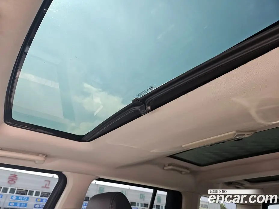 Land Rover Discovery 2014 3.0 автомат (гидро), фото 17